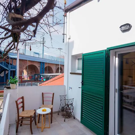 Levante Collection By Lesdomus - Strategico Ospedale Sant'orsola Apartment