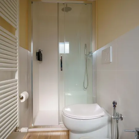 Levante Collection By Lesdomus - Strategico Ospedale Sant'orsola Appartement